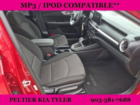 Certified 2022 Kia Forte LXS FWD image 10