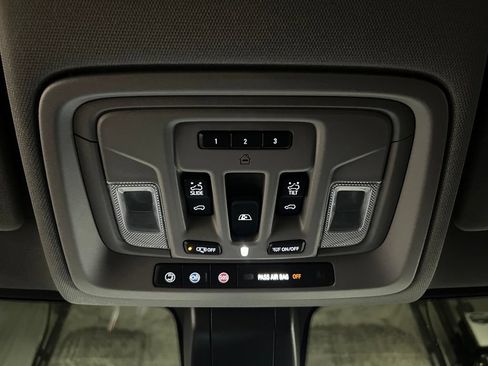 Used 2020 GMC Sierra 2500 Denali w/ Denali Ultimate Package AWD/4WD image 34