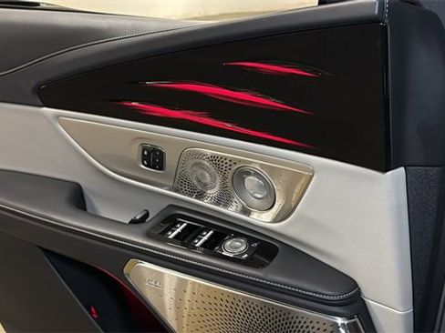 Used 2024 Lincoln Nautilus Reserve w/ Equipment Group 203A image 34