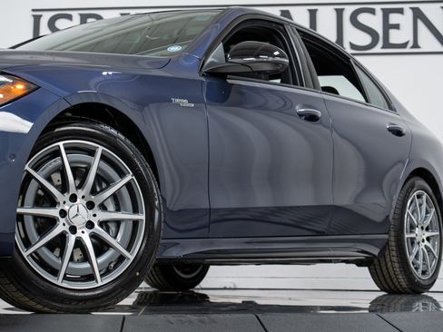 New 2026 Mercedes-Benz C 43 AMG 4MATIC Sedan image 28