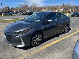 Used 2022 Toyota Prius Prime XLE video 1
