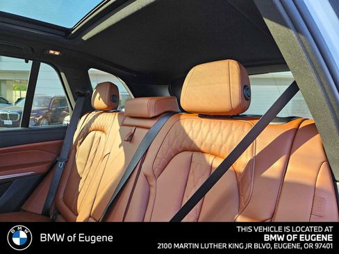 New 2026 BMW X5 xDrive40i w/ Executive Package AWD/4WD image 21