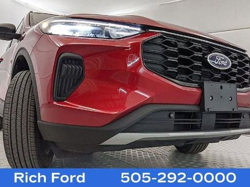 Certified 2025 Ford Escape ST-Line image 22