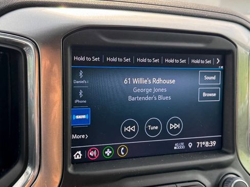 Used 2022 Chevrolet Silverado 1500 RST w/ Z71 Off-Road Package image 22