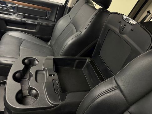 Used 2018 RAM 2500 Laramie w/ Convenience Group AWD/4WD image 29