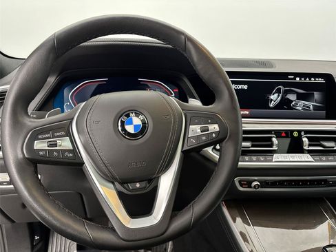 Used 2022 BMW X5 xDrive40i w/ Premium Package AWD/4WD image 22