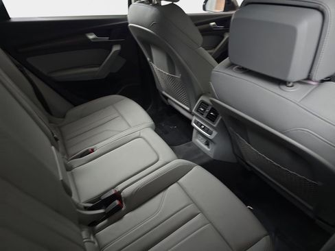 Used 2025 Audi Q5 2.0T Premium Plus AWD/4WD image 13
