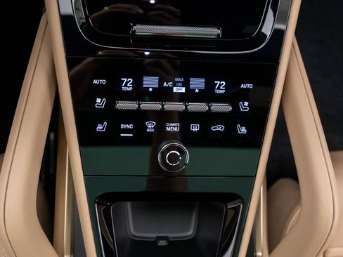 New 2026 Porsche Cayenne AWD/4WD image 22