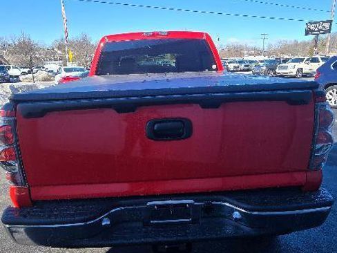 Used 2004 Chevrolet Silverado 2500 LT w/ Skid Plate Package image 3