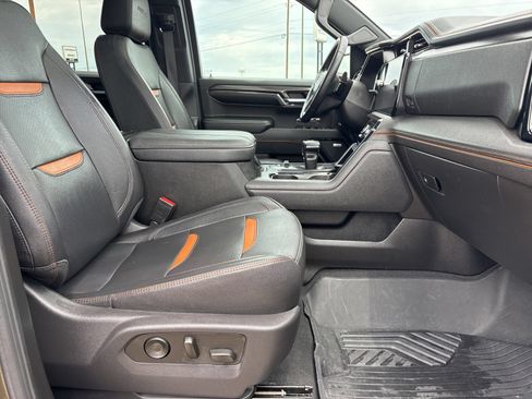 Used 2023 GMC Sierra 1500 AT4 w/ AT4 Premium Package AWD/4WD image 21