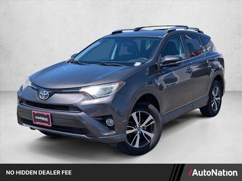 Used 2016 Toyota RAV4 XLE FWD image 1
