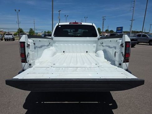 Used 2024 Nissan Frontier S w/ Technology Package RWD image 13