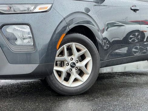 Certified 2021 Kia Soul S FWD image 2