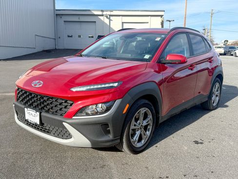 Used 2022 Hyundai Kona SEL w/ Convenience Package image 3