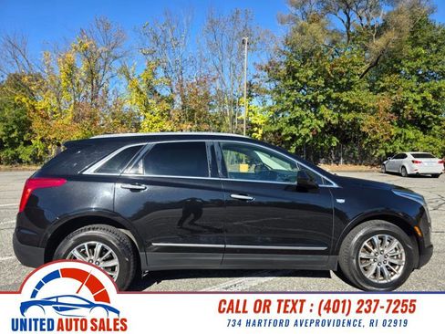 Used 2017 Cadillac XT5 Luxury w/ Driver Awareness Package image 6