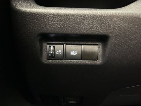 Certified 2025 Toyota RAV4 XLE FWD image 28