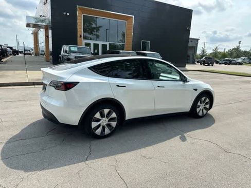 Used 2021 Tesla Model Y Long Range AWD/4WD image 21