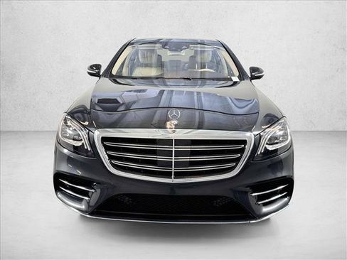 Used 2018 Mercedes-Benz S 560 Sedan image 2