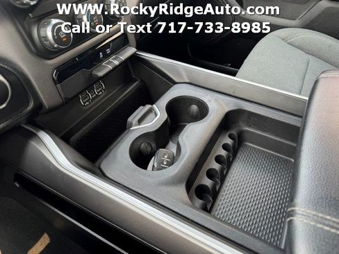 Used 2022 RAM 1500 Big Horn AWD/4WD image 17