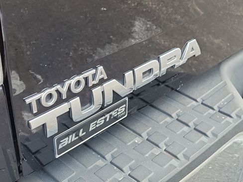 Used 2013 Toyota Tundra 4x4 CrewMax image 6