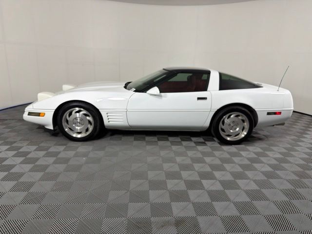 Used 1993 Chevrolet Corvette Coupe RWD image 36