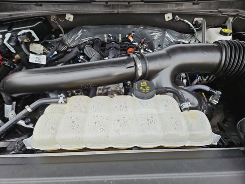 Used 2025 Ford Expedition Max Platinum image 37