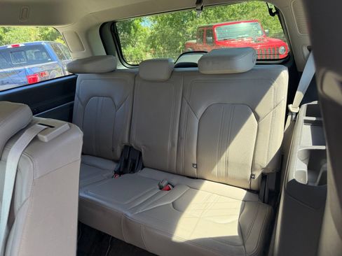 Used 2019 Ford Expedition Limited w/ Special Edition Package AWD/4WD image 13
