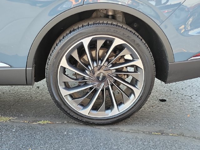 Used 2025 Lincoln Aviator Reserve w/ Equipment Group 201A AWD/4WD image 31