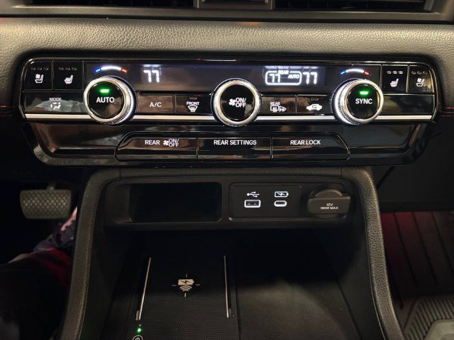 Used 2025 Honda Pilot Black Edition image 22