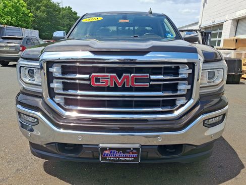 Used 2018 GMC Sierra 1500 SLT w/ SLT Premium Package AWD/4WD image 3