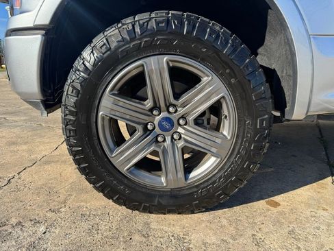 Used 2020 Ford F150 XLT w/ Equipment Group 302A Luxury image 10