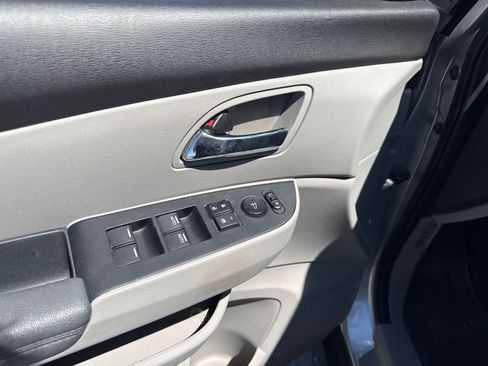 Used 2014 Honda Odyssey EX image 17