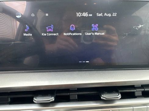 Used 2024 Kia Telluride S FWD image 22