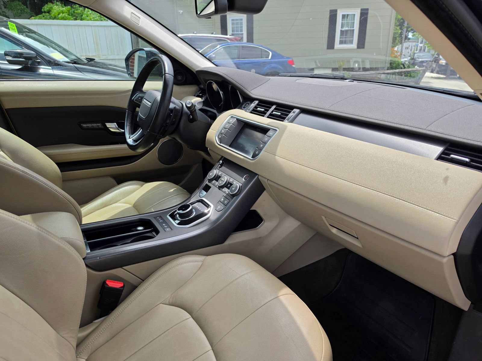 Used 2018 Land Rover Range Rover Evoque AWD/4WD image 18