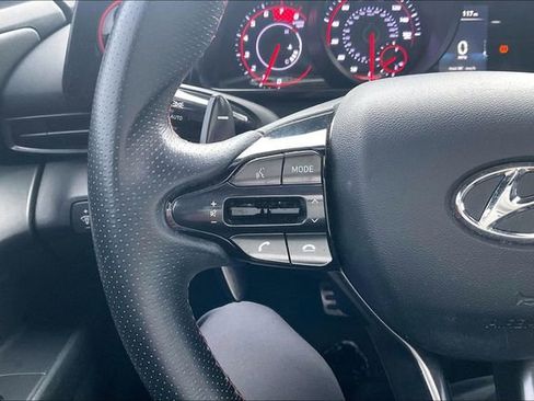 Certified 2022 Hyundai Elantra N Line image 19