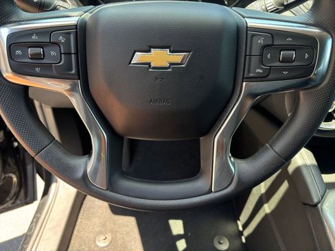 Used 2025 Chevrolet Blazer LT FWD image 29