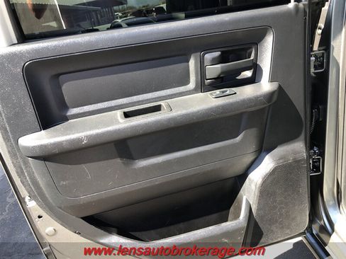 Used 2013 RAM 3500 Tradesman w/ Chrome Appearance Group AWD/4WD image 19