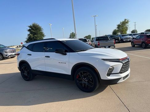 Used 2024 Chevrolet Blazer LT w/ Redline Edition FWD image 7