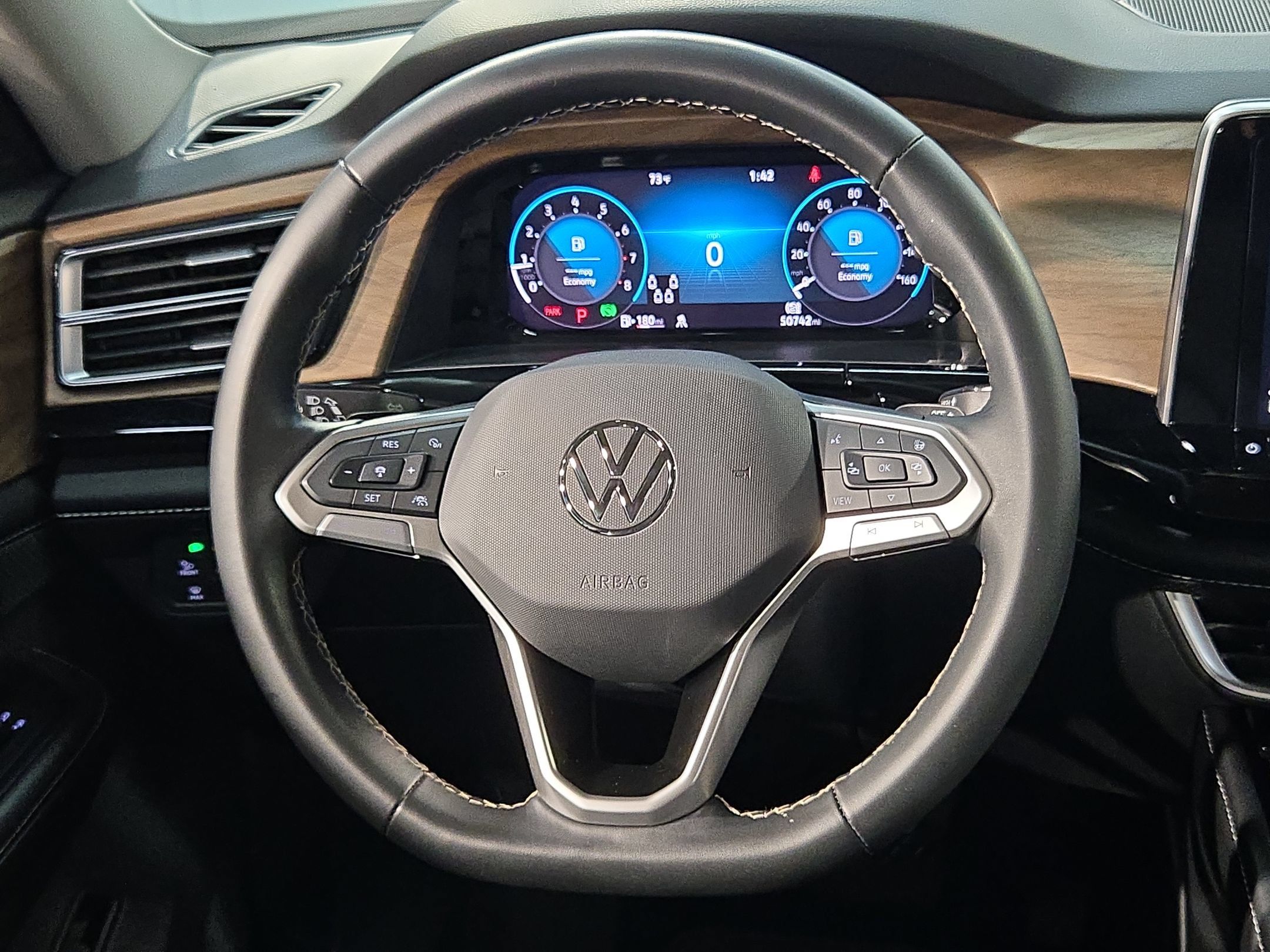 Used 2024 Volkswagen Atlas SE FWD image 26