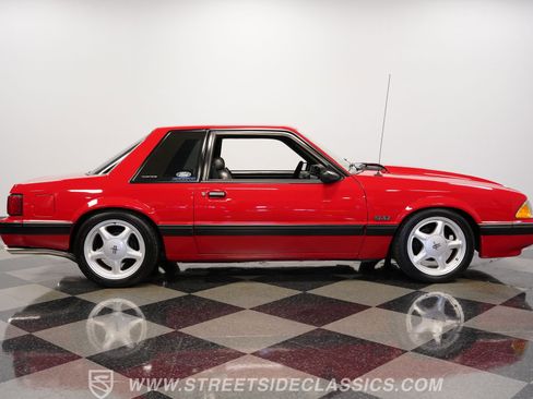 Used 1991 Ford Mustang LX image 14