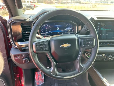 Used 2025 Chevrolet Silverado 2500 High Country w/ High Country Premium Package image 14