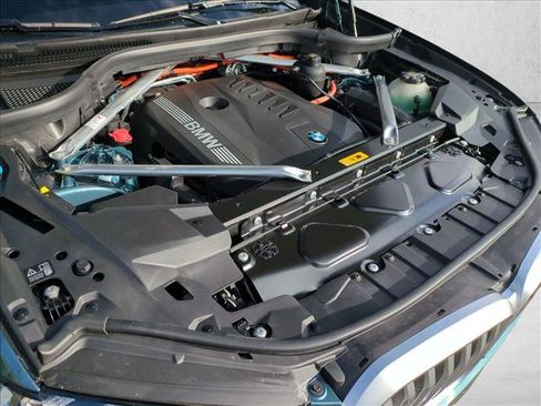 New 2026 BMW X5 xDrive50e w/ Premium Package image 17