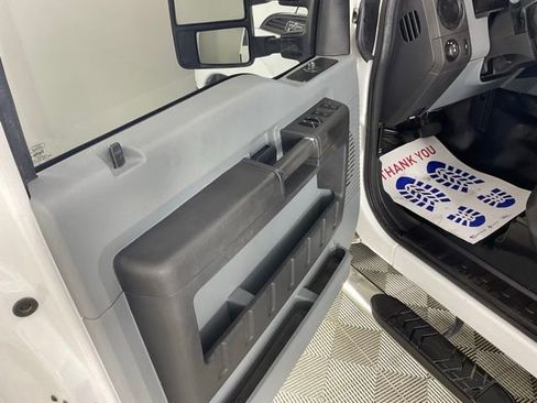 Used 2016 Ford F250 XL w/ Power Equipment Group AWD/4WD image 16