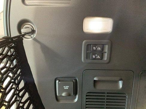 Used 2024 Lexus LX 600 F Sport image 29