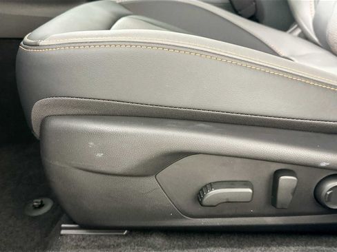 Certified 2025 Subaru Crosstrek 2.5i Limited w/ Popular Package #3A image 17