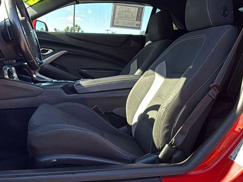 Used 2021 Chevrolet Camaro LT image 16