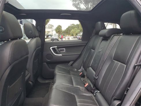 Used 2017 Land Rover Discovery Sport HSE image 13