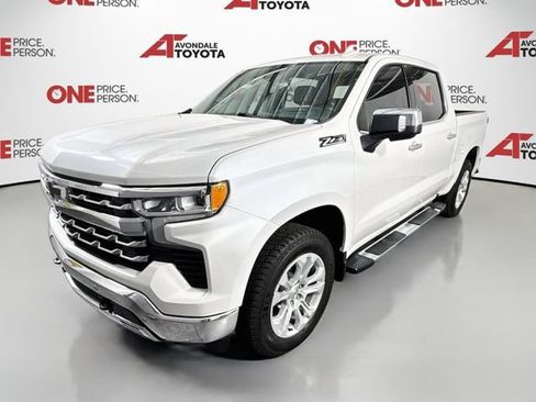 Used 2024 Chevrolet Silverado 1500 LTZ w/ LTZ Premium Package AWD/4WD image 3