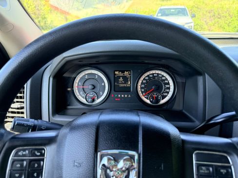 Used 2016 RAM 2500 Tradesman w/ Chrome Appearance Group AWD/4WD image 15