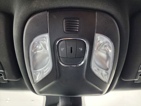 Used 2024 Jeep Compass Latitude image 53